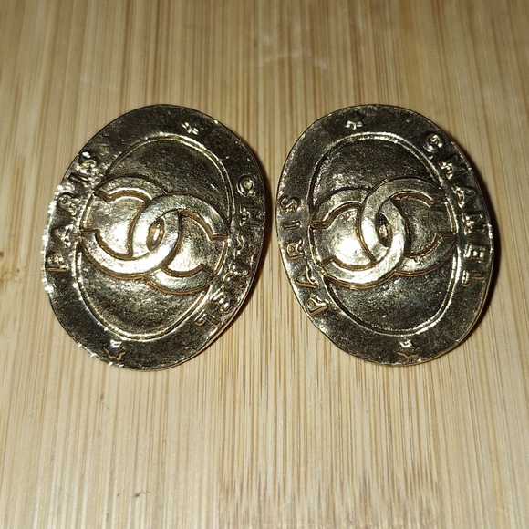 Chanel Earrings - Picture 3 of 8